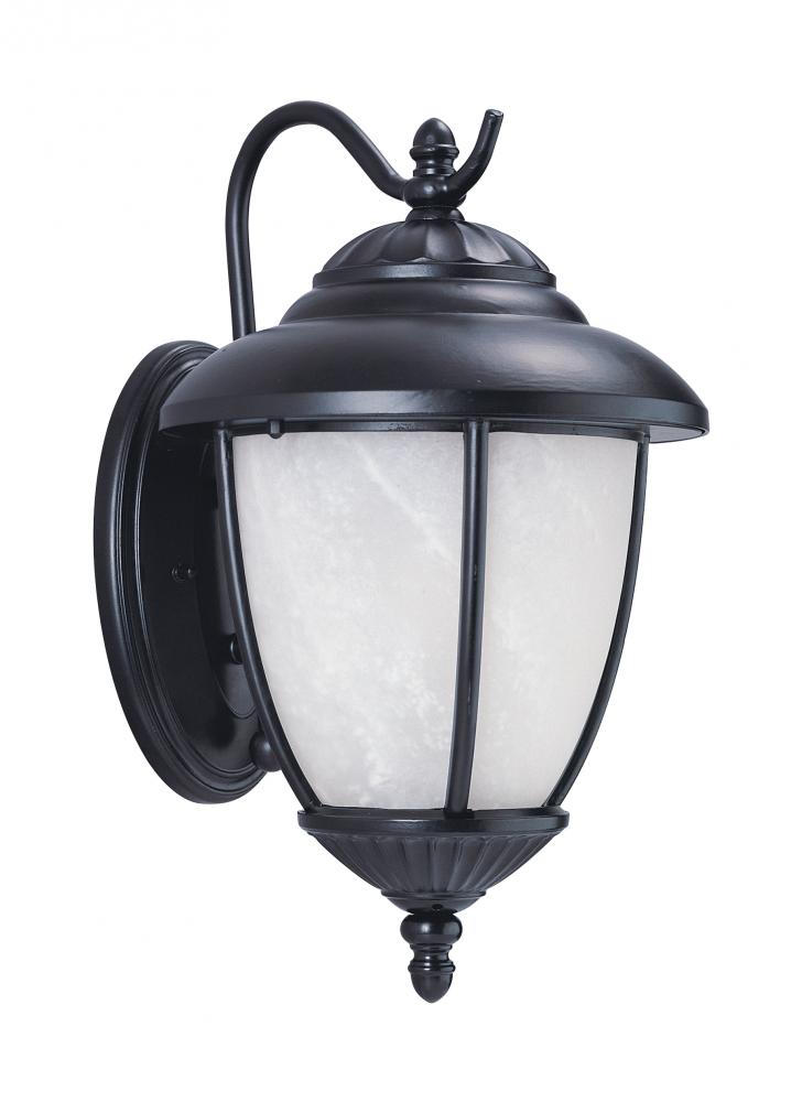 Yorktown Large One Light Outdoor Wall Lantern